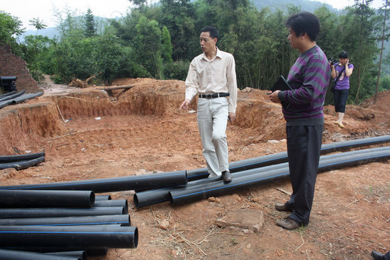 龙车镇：书记率队督查&nbsp;扎实推进安全饮水工程(图1)