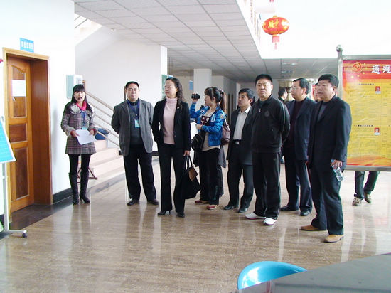 通滩镇：办公“集约化”&nbsp;服务“便捷化”(图3)