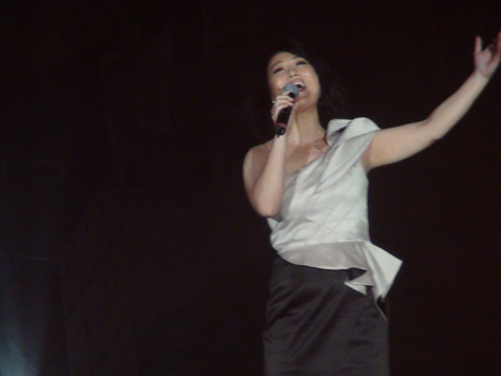 国家级文工团叙永演出 山城人饱享视听盛宴(图4) 国家级文工团叙永演出 山城人饱享视听盛宴(图4)