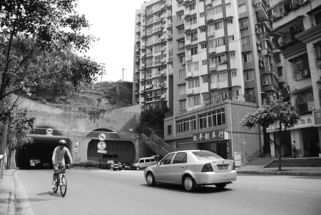 “半截子工程”搁置5年&nbsp;自贡龙汇隧道东洞即将复工(图1)