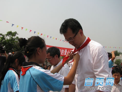 富顺又添一座希望小学(图2)