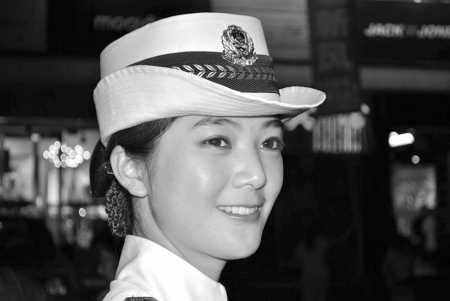 内江招募组建的川南首支女子特勤队(图2) 内江招募组建的川南首支女子特勤队(图2)