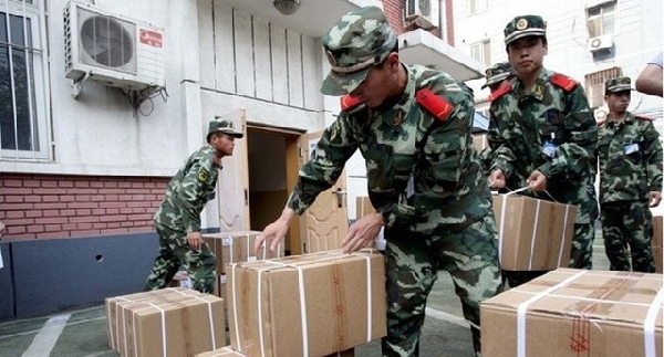 揭秘：高考试卷押送全过程(图4)