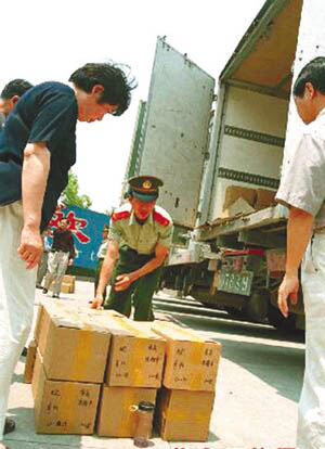 揭秘：高考试卷押送全过程(图15)