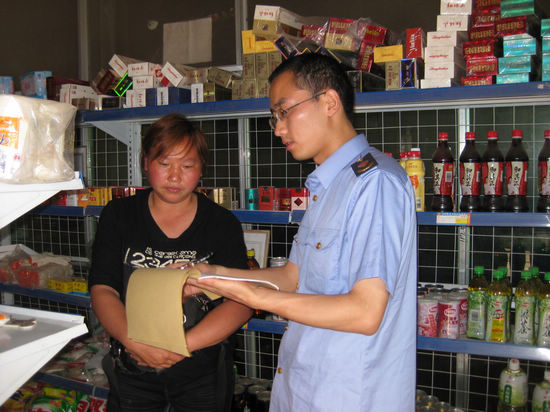 古蔺:严把“三关” 确保食品安全(图2) 古蔺:严把“三关” 确保食品安全(图2)