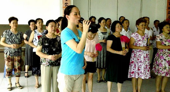 叙永一女工熟唱“红歌”近百首