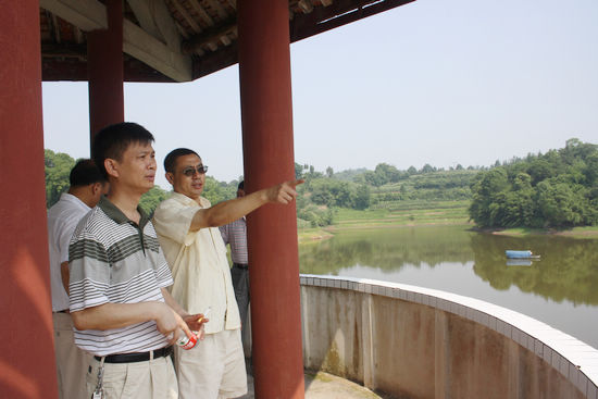 龙车镇:严把汛期地质灾害预防关(图2) 龙车镇:严把汛期地质灾害预防关(图2)