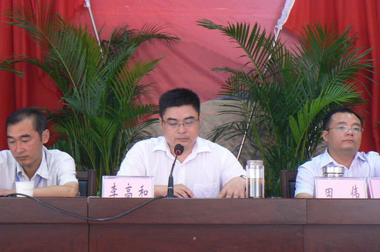 牛滩镇召开庆祝建党90周年表彰大会(图2) 牛滩镇召开庆祝建党90周年表彰大会(图2)