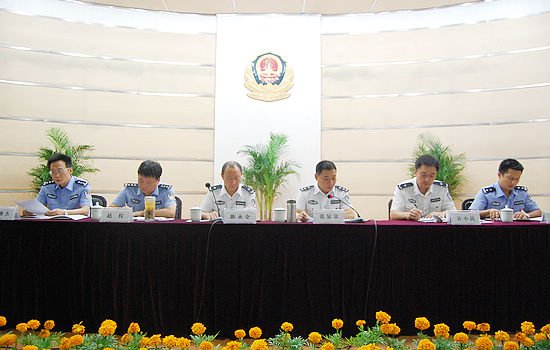 今年上半年 泸州警方破获刑事案件2600多起(图2) 今年上半年 泸州警方破获刑事案件2600多起(图2)