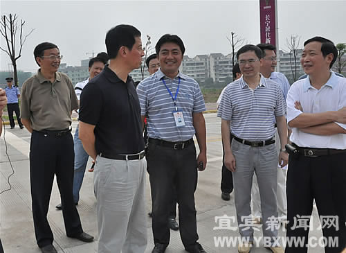 吴光镭:长宁要高举“生态环保”的大旗 抓旅游促发展(图7) 吴光镭:长宁要高举“生态环保”的大旗 抓旅游促发展(图7)