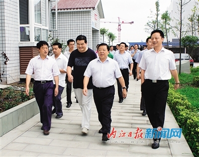 坚定不移加快发展&nbsp;持之以恒改善民生&nbsp;唐利民率队到隆昌调研