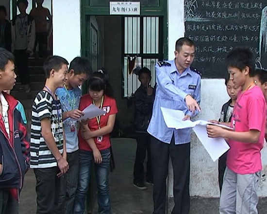 马蹄乡：深入学校开展“打拐”宣传活动(图1)