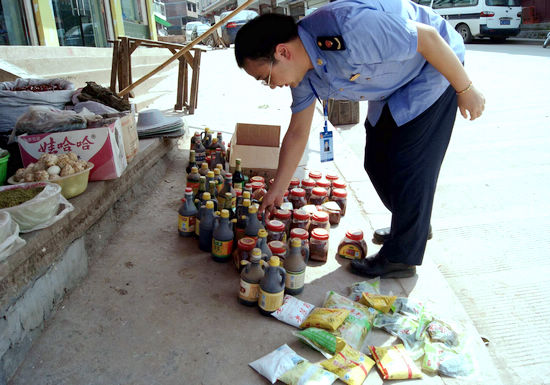 叙永县：强化食品安全检查(图2)