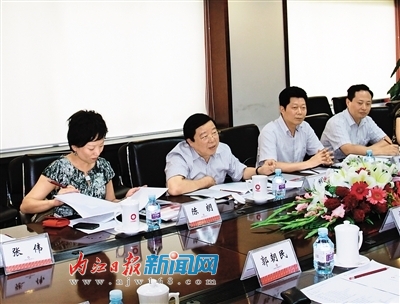 唐利民率队赴北京拜访中国建材集团董事长宋志平(图1)