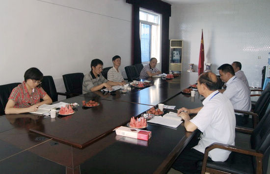 泸县政协调研镇级卫生院体制改革(图1)