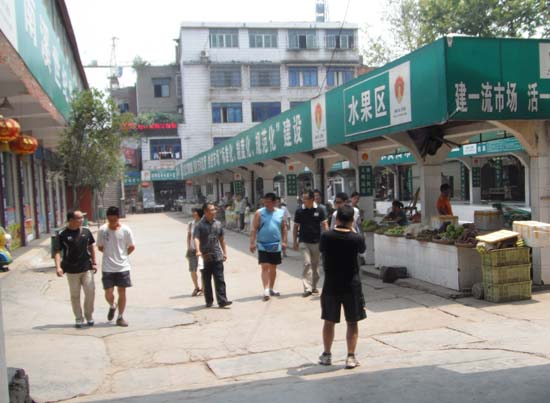 南溪县督查组督查大观市场治理情况(图1)