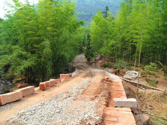 水尾镇：“一事一议”又促660万元村道建设(图1)