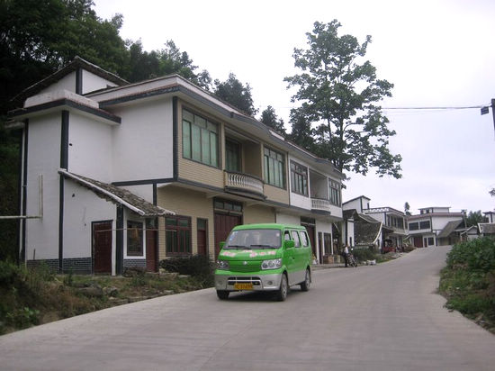 摩尼镇:600余万元的风貌改造工程完工(图2) 摩尼镇:600余万元的风貌改造工程完工(图2)