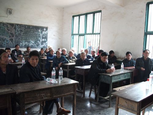 白泥乡:“一事一议”保清洁 环境治理解难题(图1) 白泥乡:“一事一议”保清洁 环境治理解难题(图1)