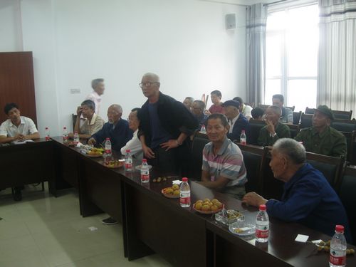 方洞镇召开建军84周年座谈会(图3) 方洞镇召开建军84周年座谈会(图3)
