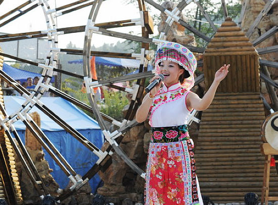 感受2011中国古蔺苗家风情节(图5)