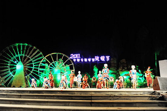 感受2011中国古蔺苗家风情节(图3)