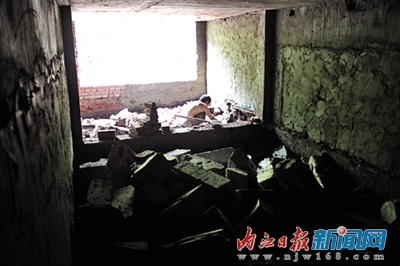 对内江市城区乱搭乱建执法难现象的调查(图2)