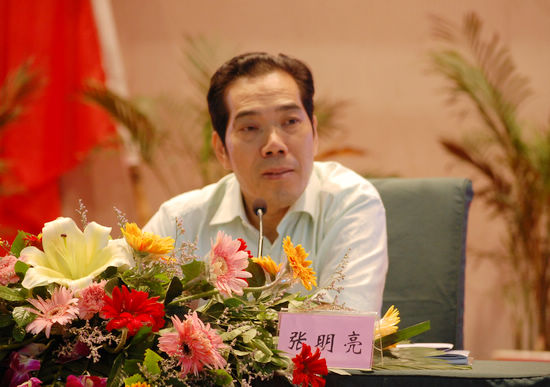 全省殡葬管理工作现场经验交流会在泸召开(图3) 全省殡葬管理工作现场经验交流会在泸召开(图3)