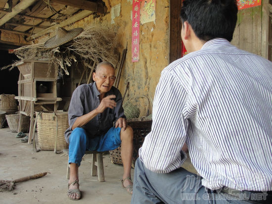 打古镇:普照山人杰地灵 85岁的老人当社长(图1) 打古镇:普照山人杰地灵 85岁的老人当社长(图1)