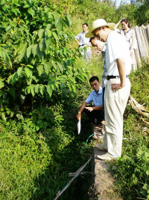 龙车镇:查旱情想办法 确保人畜饮水安全(图1) 龙车镇:查旱情想办法 确保人畜饮水安全(图1)