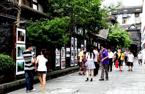 合江旅游景区摄影展在成都成功举办