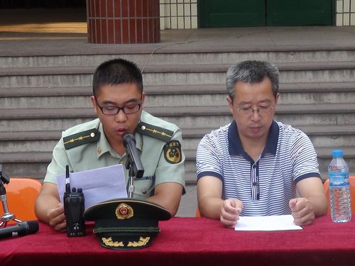 叙永二中新课改高11级新生军训拉开序幕(图1) 叙永二中新课改高11级新生军训拉开序幕(图1)