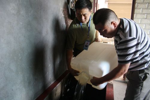 龙车镇：旱情不减，送水不止(图1)