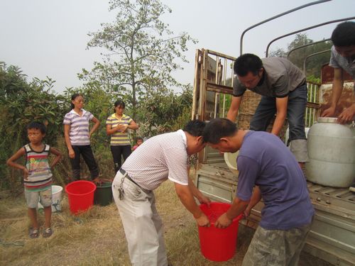 华阳街道&nbsp;爱心甘泉润村民