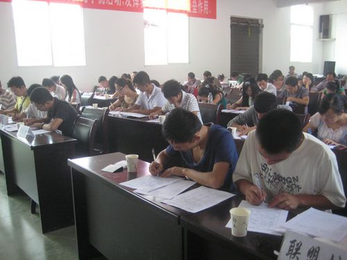 摩尼镇：开展入党积极分子培训