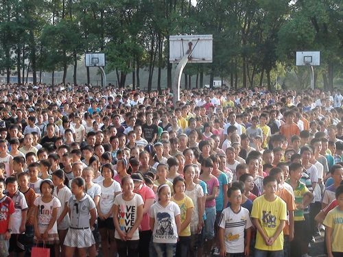 叙永二中隆重举行新学年开学典礼