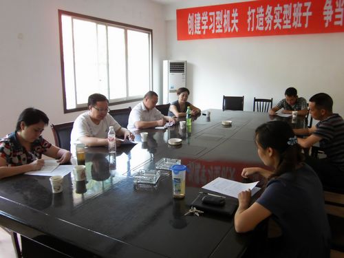 泸州市民宗局领导调研民族乡经济社会发展状况