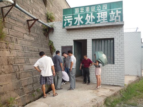 合江县督查组到羽丰酒业督查污水排放