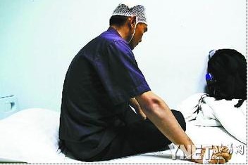 李双江15岁爱子驾宝马&nbsp;嚣张打人