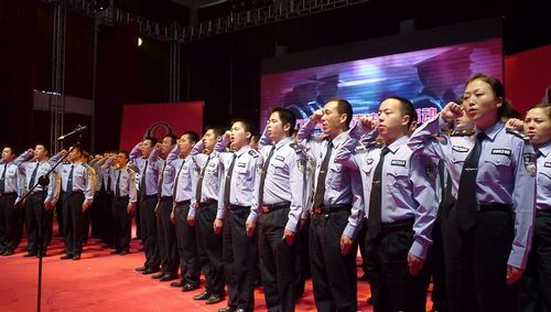 宜宾：追授全国公安系统二级英模&nbsp;推进“警民亲”活动(图1)