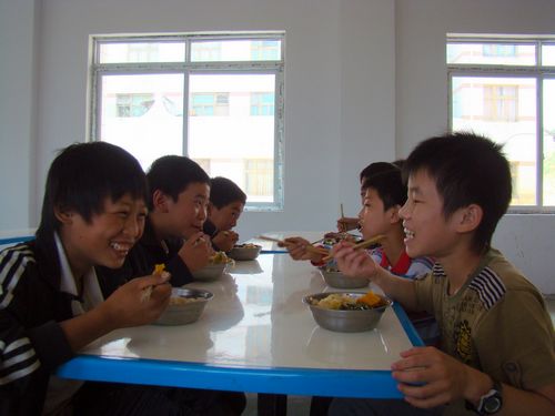 水潦彝族乡：旱后学生餐&nbsp;保质保量不涨价