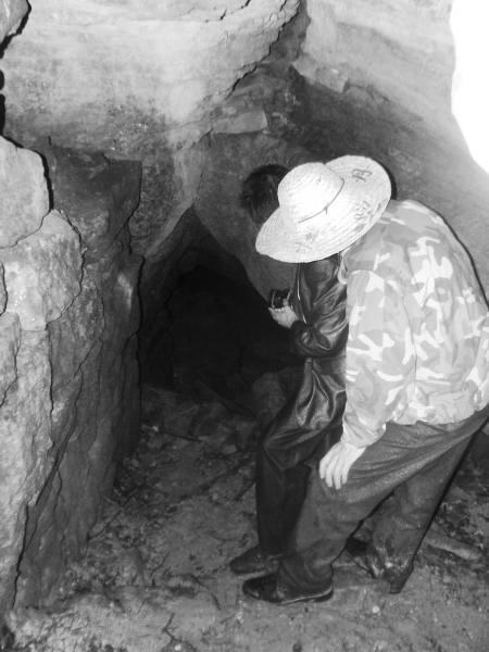 直击古蔺干旱:翻高山进溶洞&nbsp;"八勇士"苦寻新水源