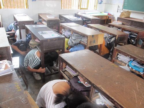 泰安学校：开展安全避险疏散演练(图1)