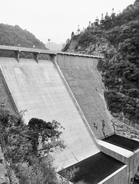 古蔺：龙爪河引水工程&nbsp;下闸蓄水(图1)