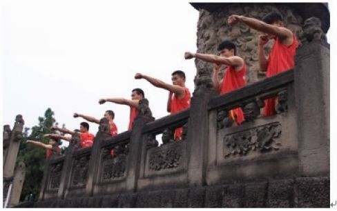 中央电视台来泸州飞龙俱乐部拍摄形象宣传片(图3)