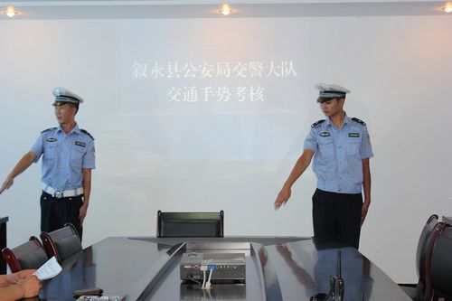 叙永县交警大队&nbsp;“以考促训”深入“双三”工作建设(图2)