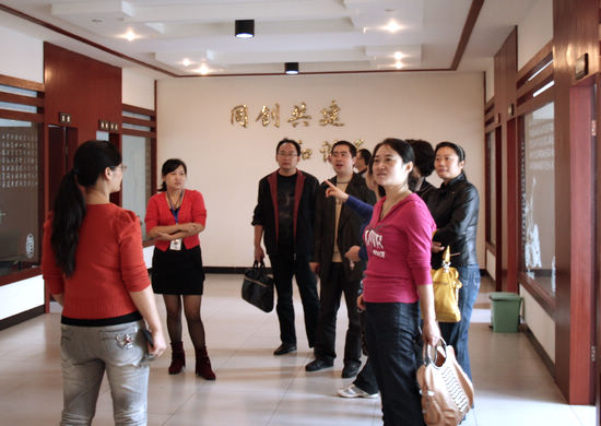 罗汉镇：参观学习社区建设&nbsp;开创社区工作新思路(图1)