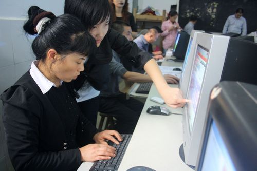 龙车镇：送教下乡&nbsp;村民家门口学电脑(图1)