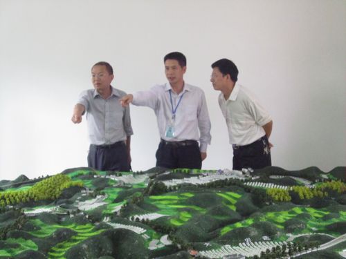 泸州市委组织部调研指导华阳街道基层党建工作(图1) 泸州市委组织部调研指导华阳街道基层党建工作(图1)