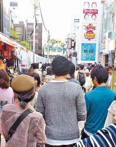 周杰伦东京预支蜜月&nbsp;昆凌扮好媳妇讨好周母(图)